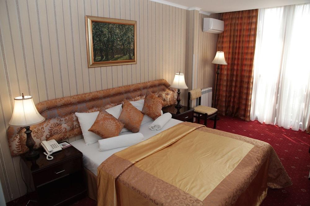 Shirak Hotel Jerevan Eksteriør billede