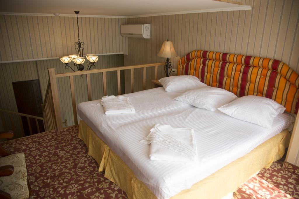 Shirak Hotel Jerevan Eksteriør billede