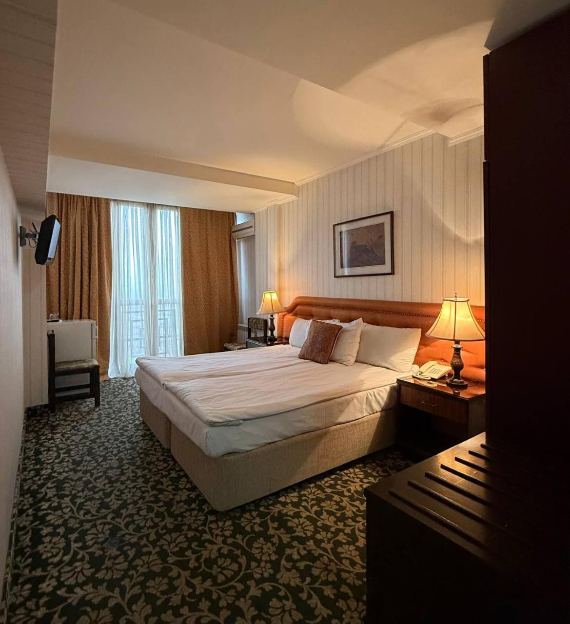 Shirak Hotel Jerevan Eksteriør billede