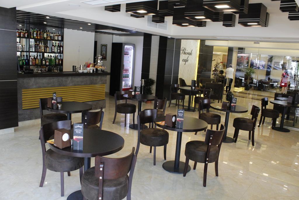 Shirak Hotel Jerevan Eksteriør billede