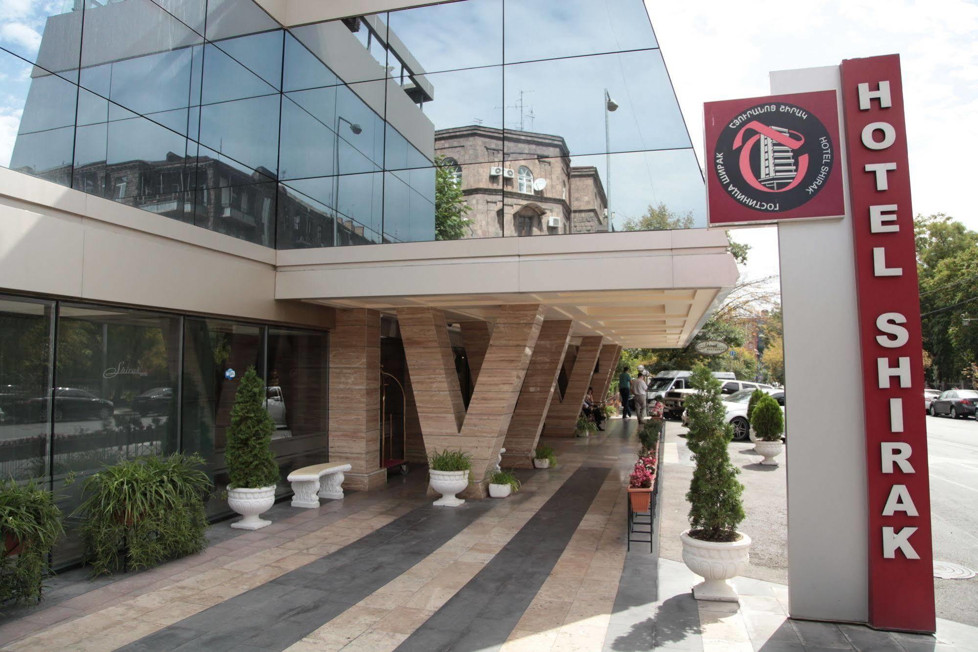 Shirak Hotel Jerevan Eksteriør billede